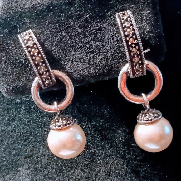 JJ Judith Jack Sterling Silver  Marcasite Drop down dangling Faux Pearl Earrings - Picture 6 of 11